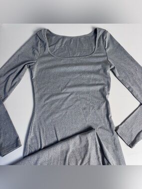 Women's Long-Sleeve Scoop Neck Silhouette Dress in Storm Grey